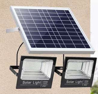 ไฟน้ำท่วมพลังงานแสงอาทิตย์ 100W สำหรับไฟสวน IP65 Protection