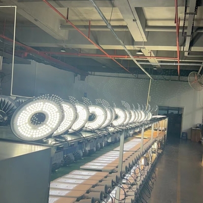 ความสว่างสูง 100w ถึง 240w UFO High Bay Light 150lm / W สําหรับโรงงานและโกดัง