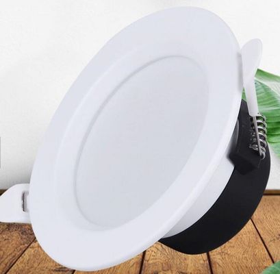 ความต้านทานการกัดกร่อนของไลบรารี 265V IP44 Led Panel Downlight