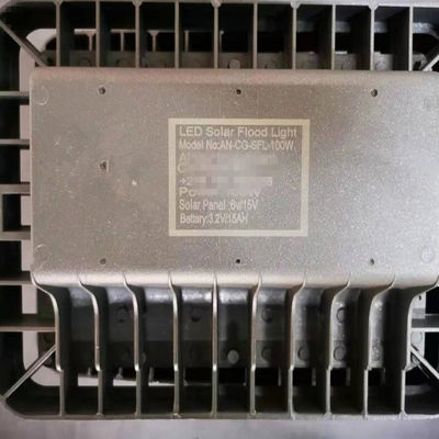 Die Casting อลูมิเนียมกันน้ำ LED พลังงานแสงอาทิตย์ Floodlight พร้อมการออกแบบใหม่100w