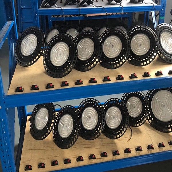 Ip66 240w มุมลำแสง 60 ° 90 ° 120 °นำโคมไฟไฮเบย์สำหรับพื้นที่อุตสาหกรรม